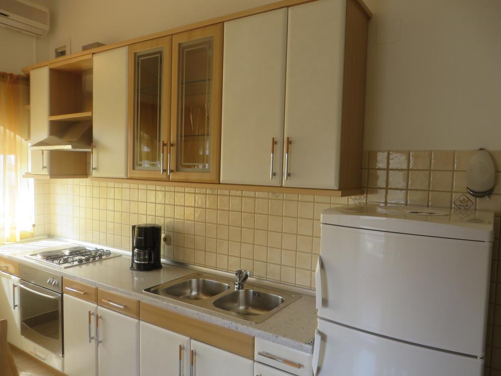 Apartments Gloria Biograd Na Moru Ruang foto