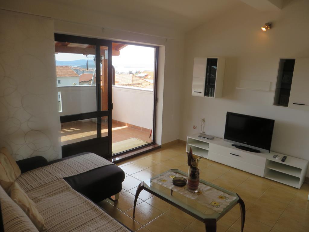 Apartments Gloria Biograd Na Moru Ruang foto
