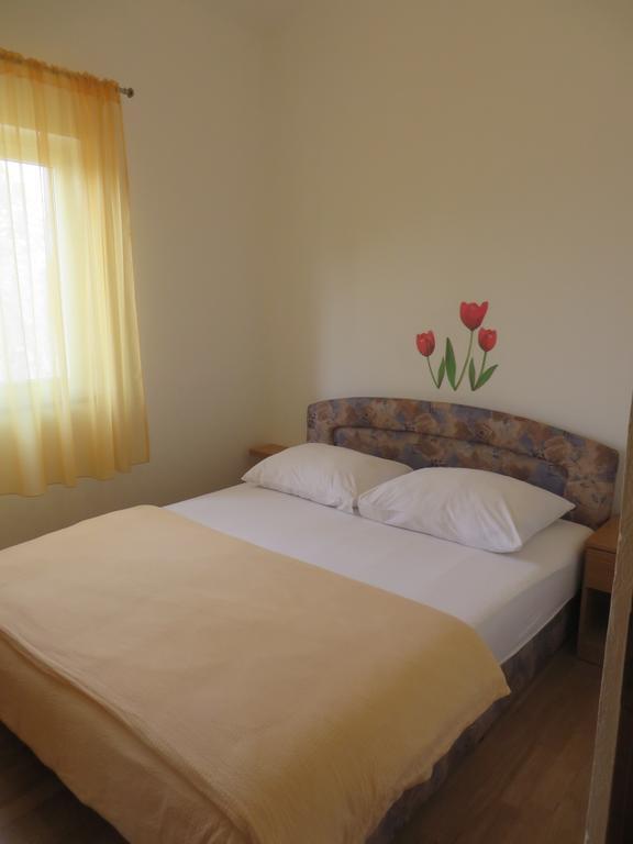 Apartments Gloria Biograd Na Moru Ruang foto