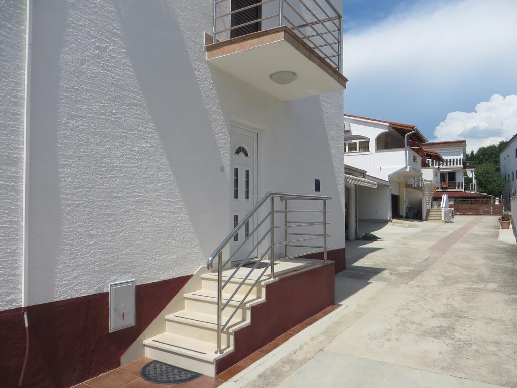 Apartments Gloria Biograd Na Moru Bagian luar foto